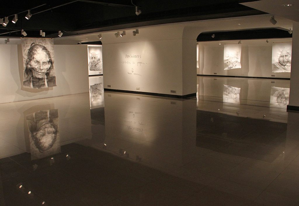 Anónimos. Retratos de Papel. Instituto Cervantes. New Delhi, 2014